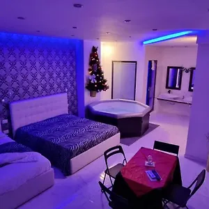 Casa vacanze White Idromassaggio Su Richiesta, Napoli