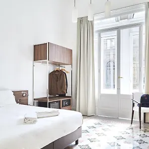 לינה וארוחת בוקר Maison Toledo 210, נאפולי