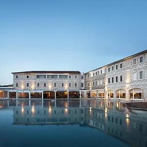 Отель Terme Di Natural & Golf - The Leading Of The World Сатурния
